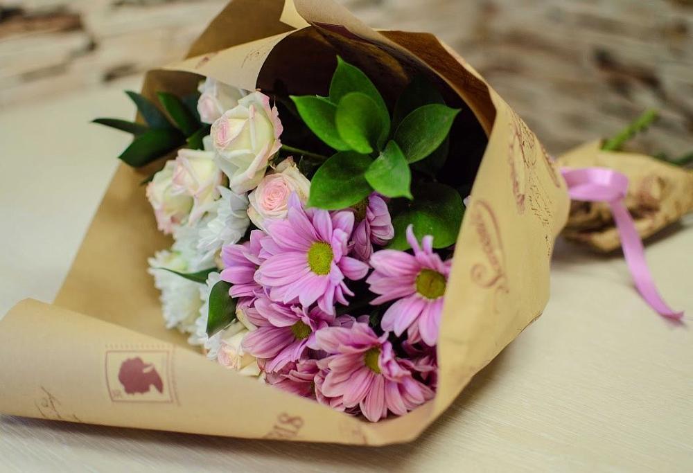 Букет улыбка в Калининграде Букет цветов из: Розы и Хризантемы в Калининграде