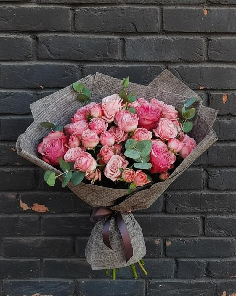 Букет розы в пальмах в Калининграде Букет цветов из: Розы в Калининграде