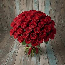 Букет 55 Красных роз Фридом #REPLACE_PRED# Калининграде