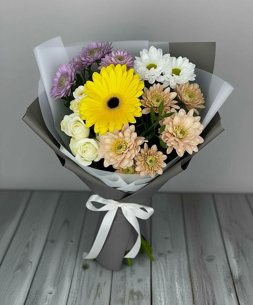 Букет цветов из: Розы, Герберы и Хризантемы в Калининграде
