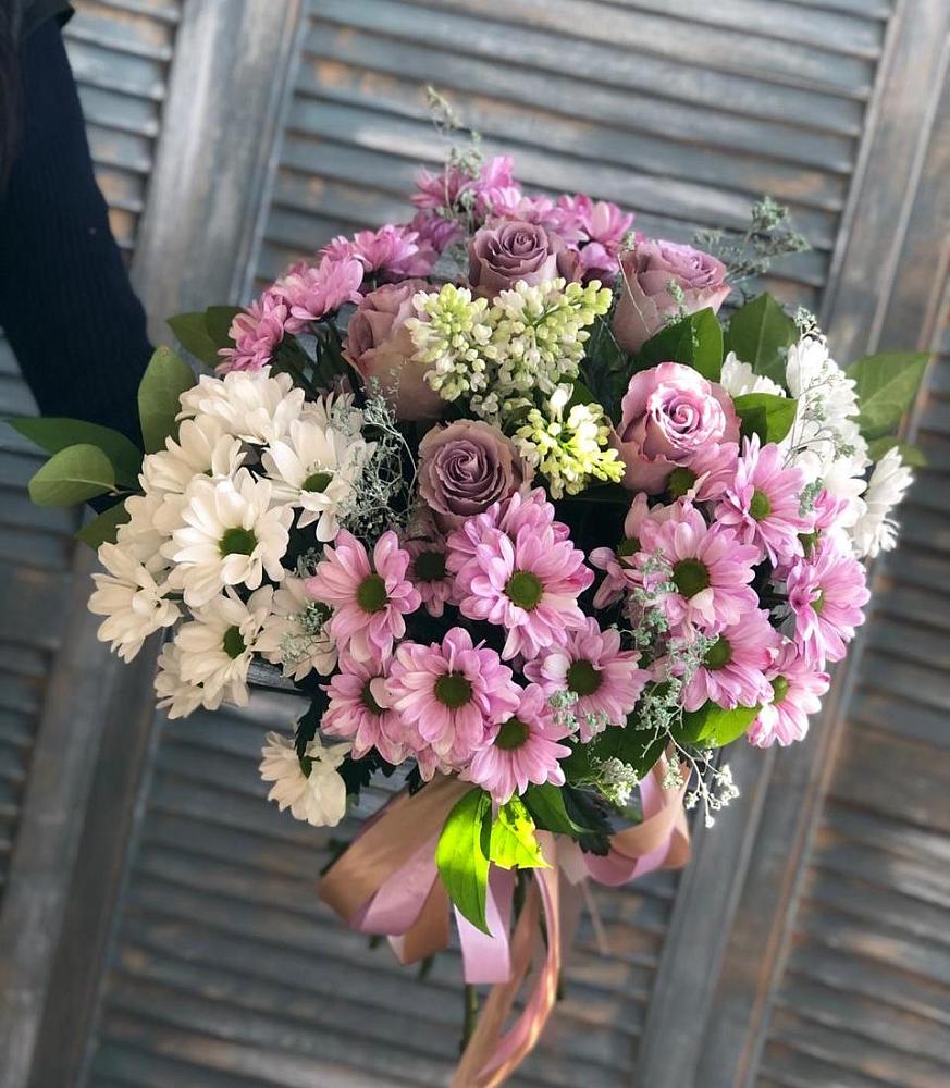 Букет Цветочный шарм в Калининграде Букет цветов из: Хризантемы и Розы в Калининграде