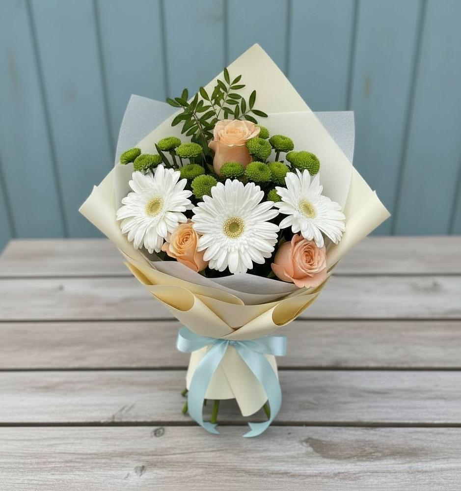 Букет герберы и розы в Калининграде Букет цветов из: Герберы, Розы и Хризантемы в Калининграде