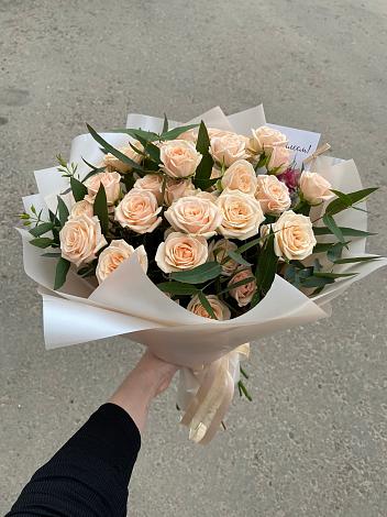 Букет Кремовые розы Латте в Калининграде
