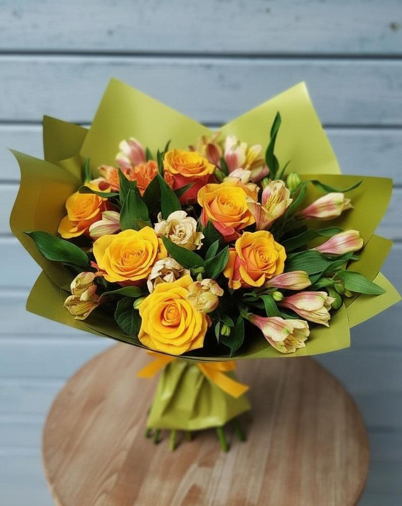 Букет цветов из: Альстромерии и Розы в Калининграде