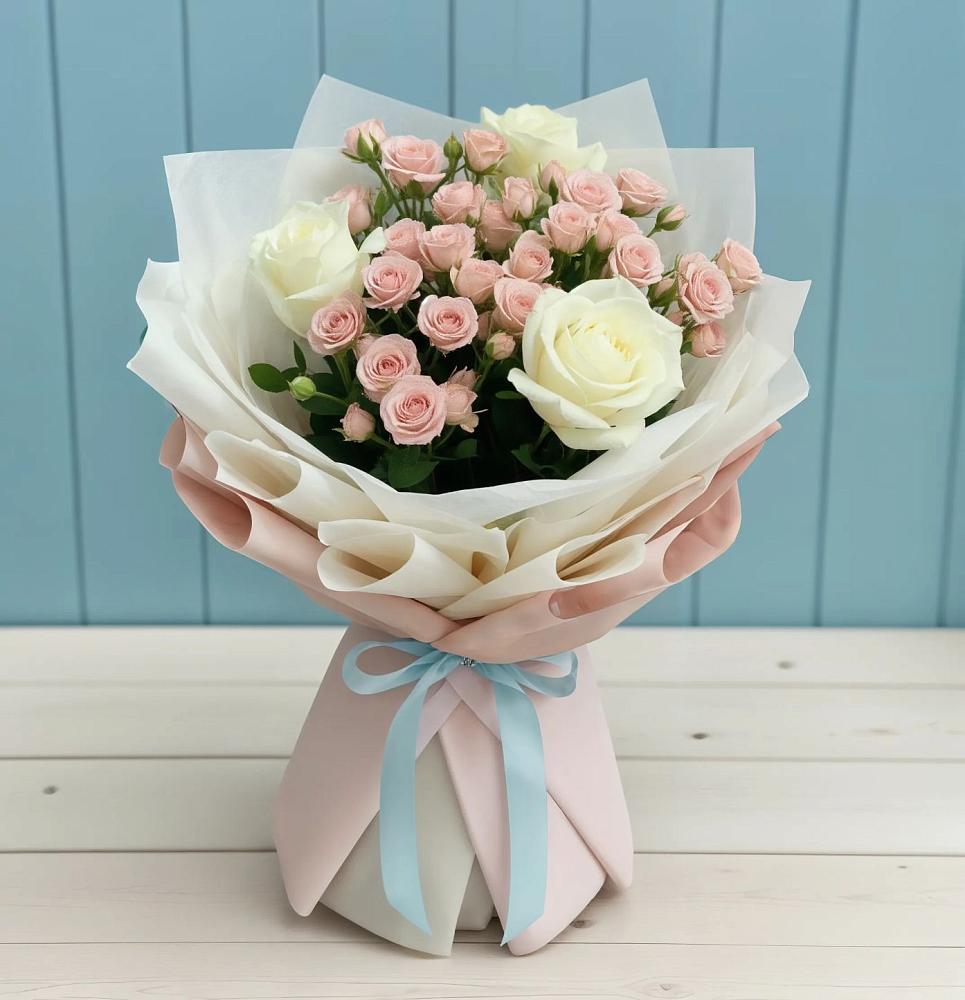 Букет цветов из: Розы в Калининграде