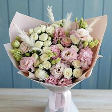 Букет цветов из:  Альстромерии и Розы в Калининграде